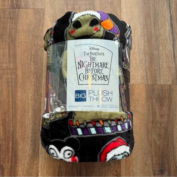 Disney The Nightmare Before Christmas Plush Throw Blanket - Picture 2 of 3